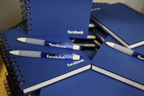 ミシガン大学：フェイスブックの利用が若者の主観的幸福を低下させる